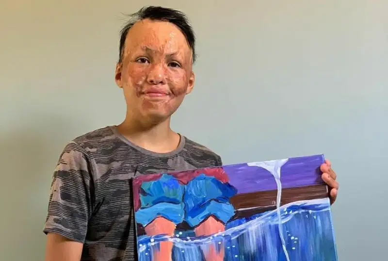 Юному туркестанскому художнику требуется помощь