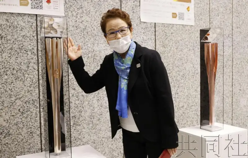 奥运火炬今日起在东京巡回展示 为奥运会造势