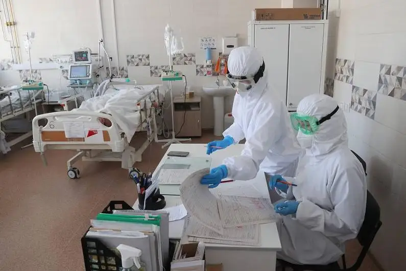 «Омикрон» ХЕ варианти пандемиянинг янги тўлқинини келтириб чиқариши даргумон - россиялик мутахассис