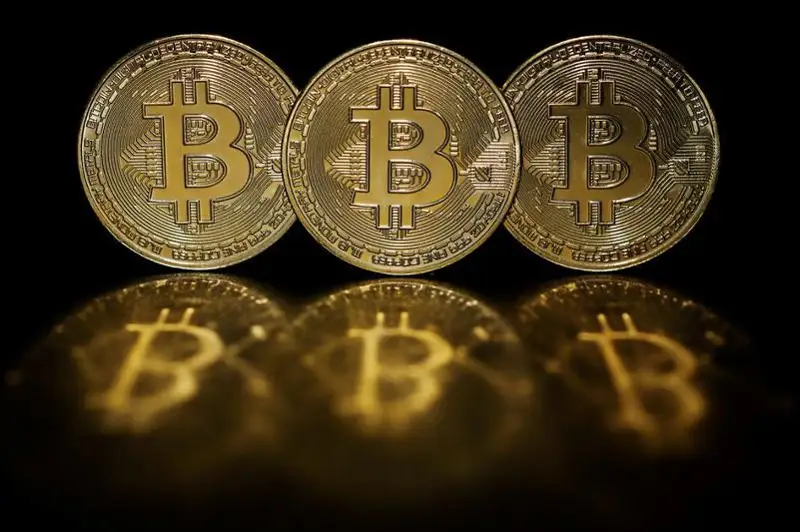 Крупнейшая криптовалюта биткоин подорожала более чем на 10%