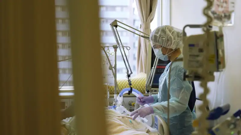 Японияда коронавирусга чалинганлар сони уч кун бўйи рекорд даражага кўтарилди