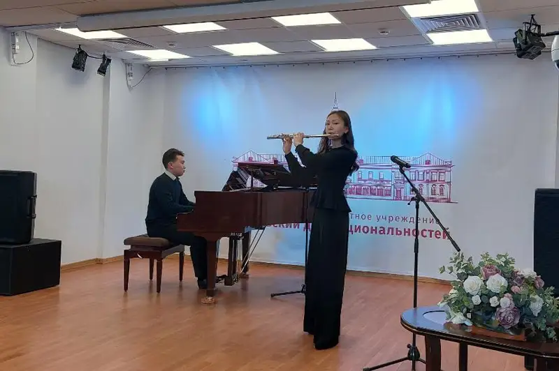 Москвада қозоғистонлик санъаткорлар иштирокида ижодий кеча бўлиб ўтди