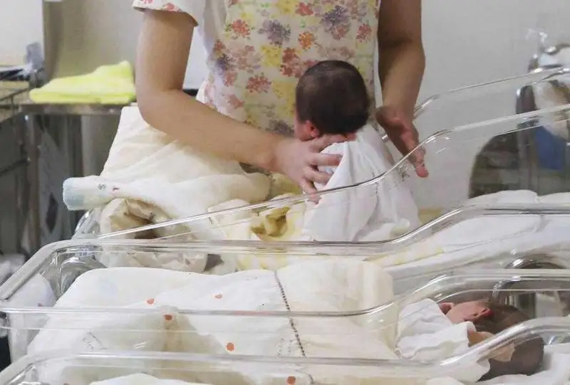 جاپونيادا بالا تۋۋ كورسەتكىشى سوڭعى 100 جىلدا بولماعان دەڭگەيگە تومەندەدى