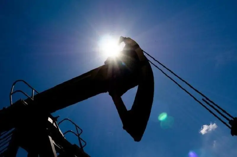 АҚШда нефт нархи 3 фоизга ошди