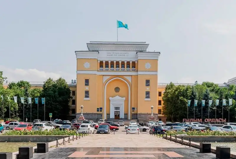 Миннауки работает над возвращением статуса Национальной академии наук