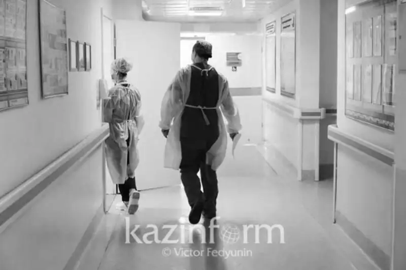 Bir aptada álem boıynsha koronavırýstan 11 myń adam qaıtys boldy - BUU