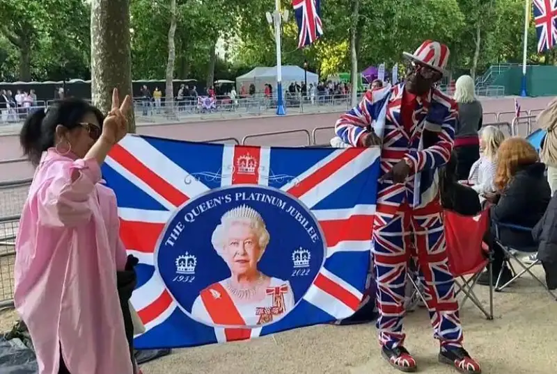 Буюк Британияда Елизавета II тахтга ўтирганининг 70 йиллигига бағишланган тадбирлар бошланди