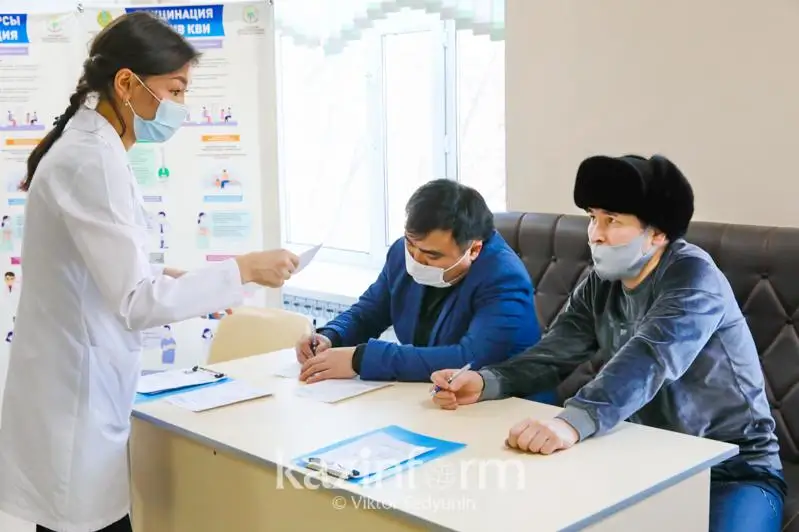 Свыше 2,1 млн казахстанцев прошли ревакцинацию против коронавируса