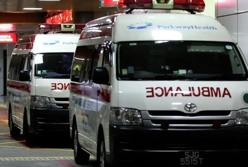 Ҳиндистонда автобус юк машинаси билан тўқнашди