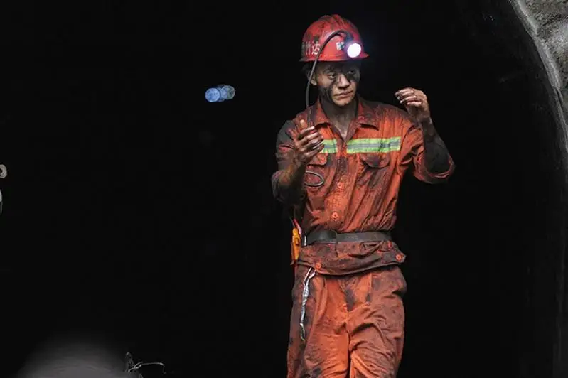 Хитойда шахтадаги портлаш туфайли тўрт киши ҳалок бўлди