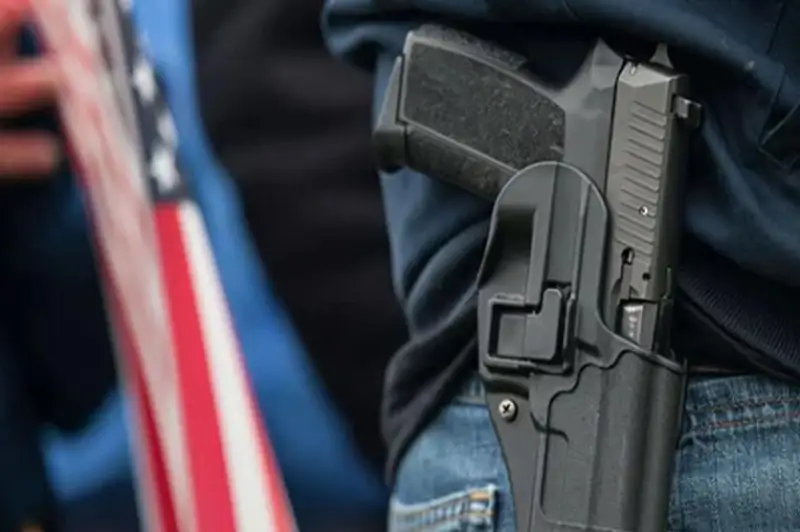 АҚШ фуқаролари ўзларини қурол билан хавфсиз ҳис қилмоқдалар - сўров