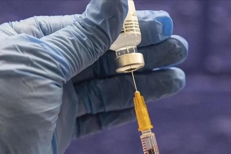 Туркияда 74 миллион дозадан ортиқ COVID-19 вакцинаси ишлатилди