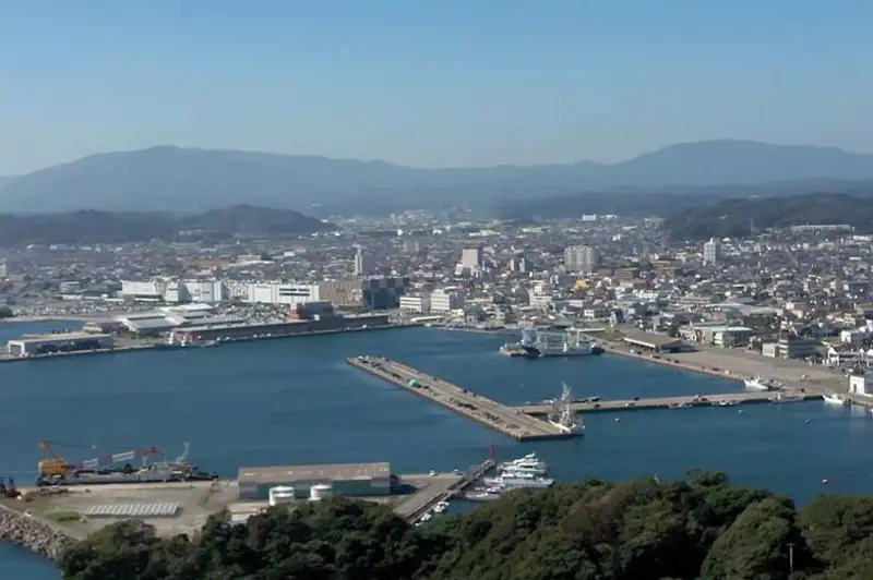 جاپونيا «فۋكۋسيما» سۋىن مۇحيتقا اعىزادى