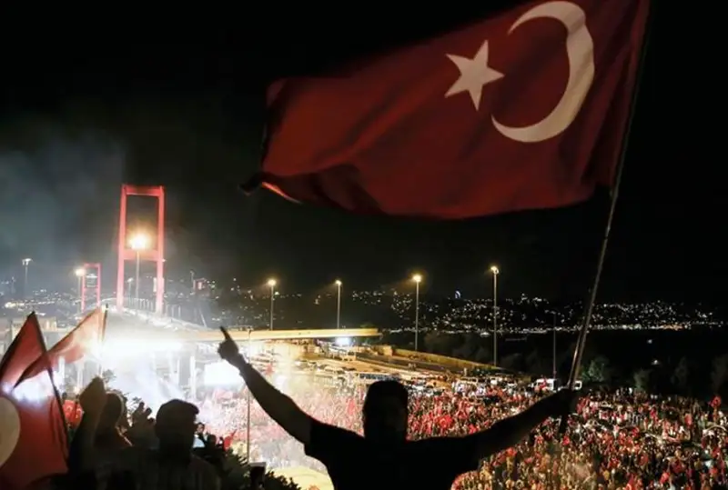 Туркияда Демократия ва миллий бирлик куни нишонланмоқда