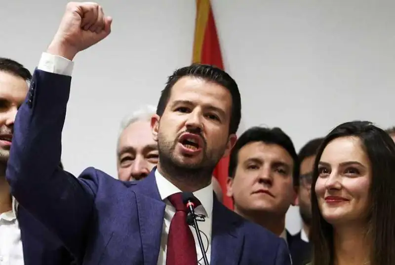 Яков Милатович расман Черногория Президенти бўлди