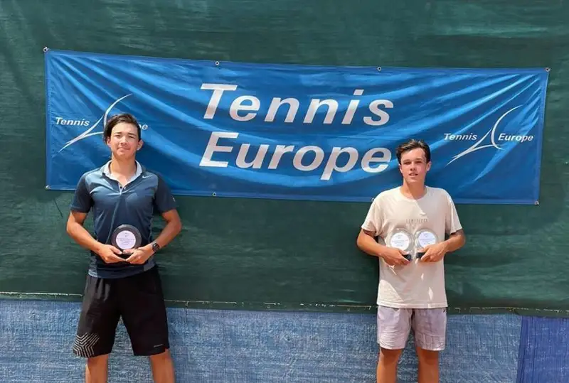 Қозоғистонлик ёш теннисчи Грузиядаги турнирнинг мутлақ ғолиби бўлди