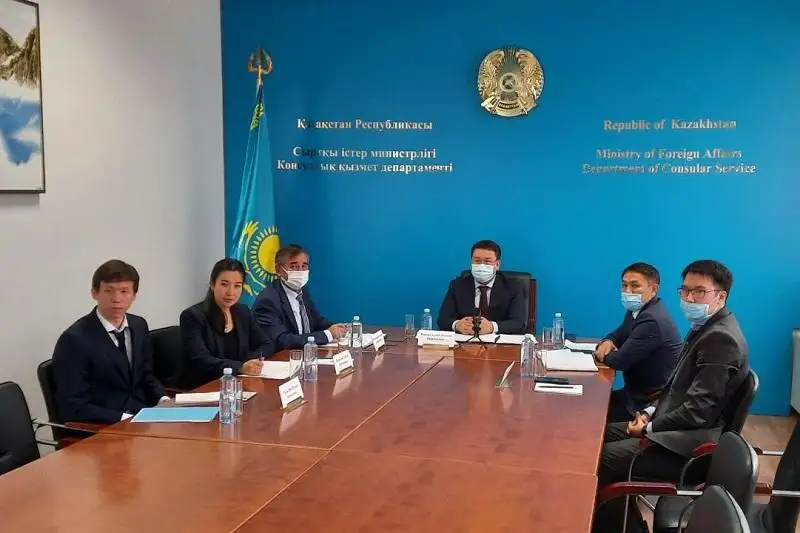哈萨克斯坦代表出席独联体领事司司长协商委员会会议