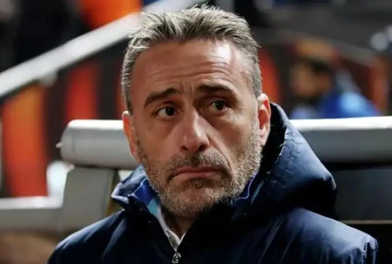 قاتار-2022: وڭتۇستىك كورەيانىڭ باس باپكەرى قىزمەتىنەن كەتتى