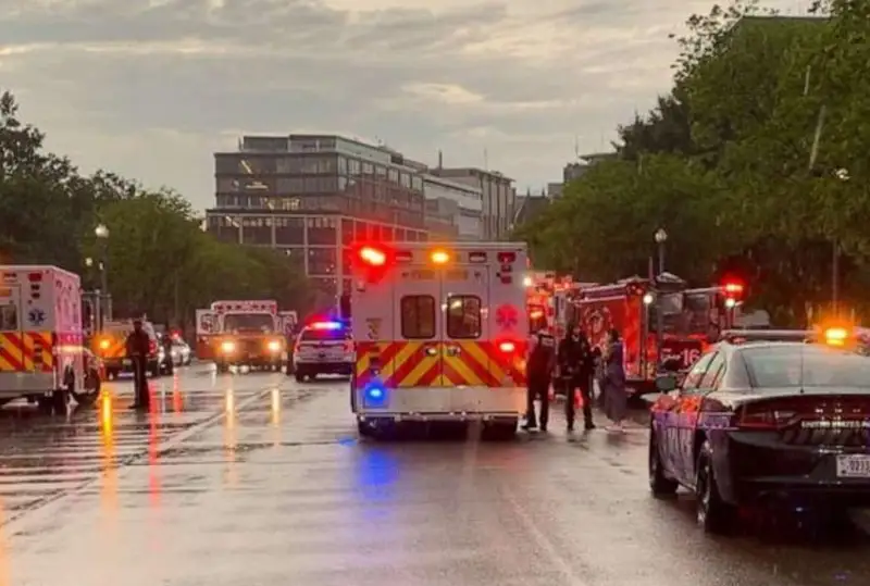 Вашингтонда яшин уриши оқибатида тўрт киши жароҳатланди