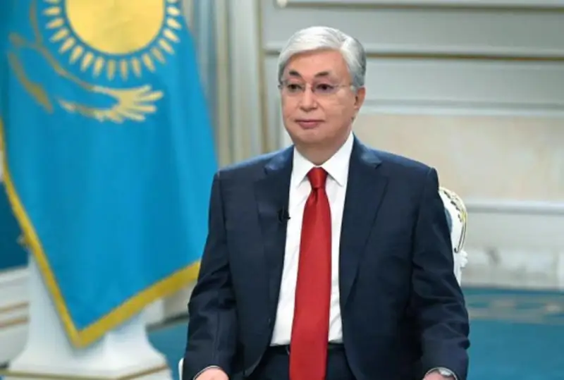 Необходимость политреформ разъяснил Касым-Жомарт Токаев