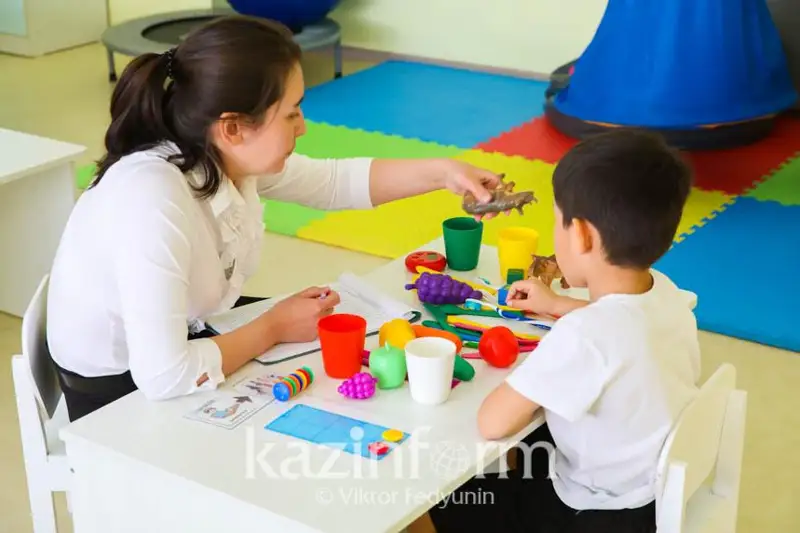 Қозоғистоннинг учта шаҳрида махсус болалар марказлари очилди