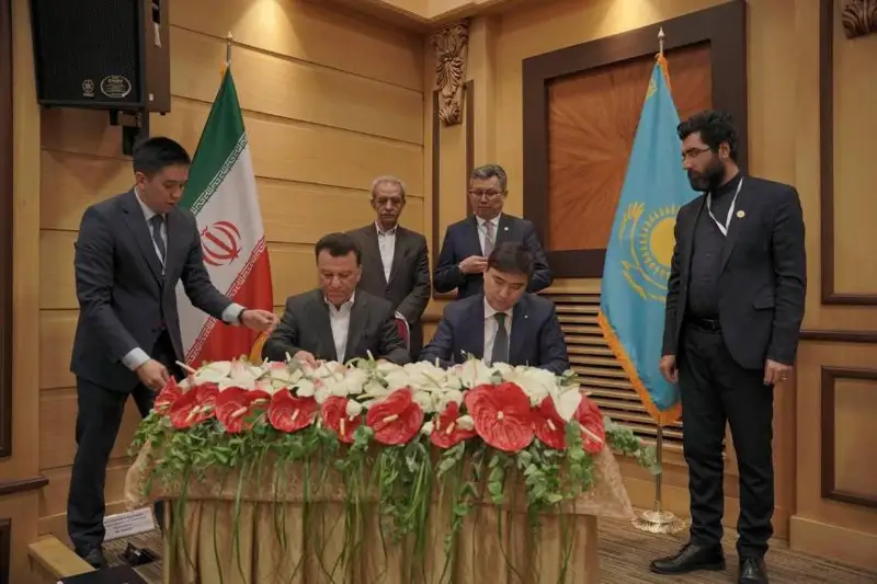В Тегеране успешно прошел иранско-казахстанский бизнес-форум