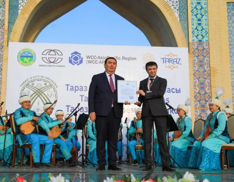 Taraz Dúnıejúzilik qolónershiler qalalarynyń tizimine endi
