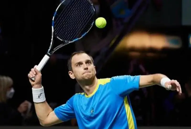 Александр Недовесов  не смог выйти во второй круг «Ролан Гаррос»