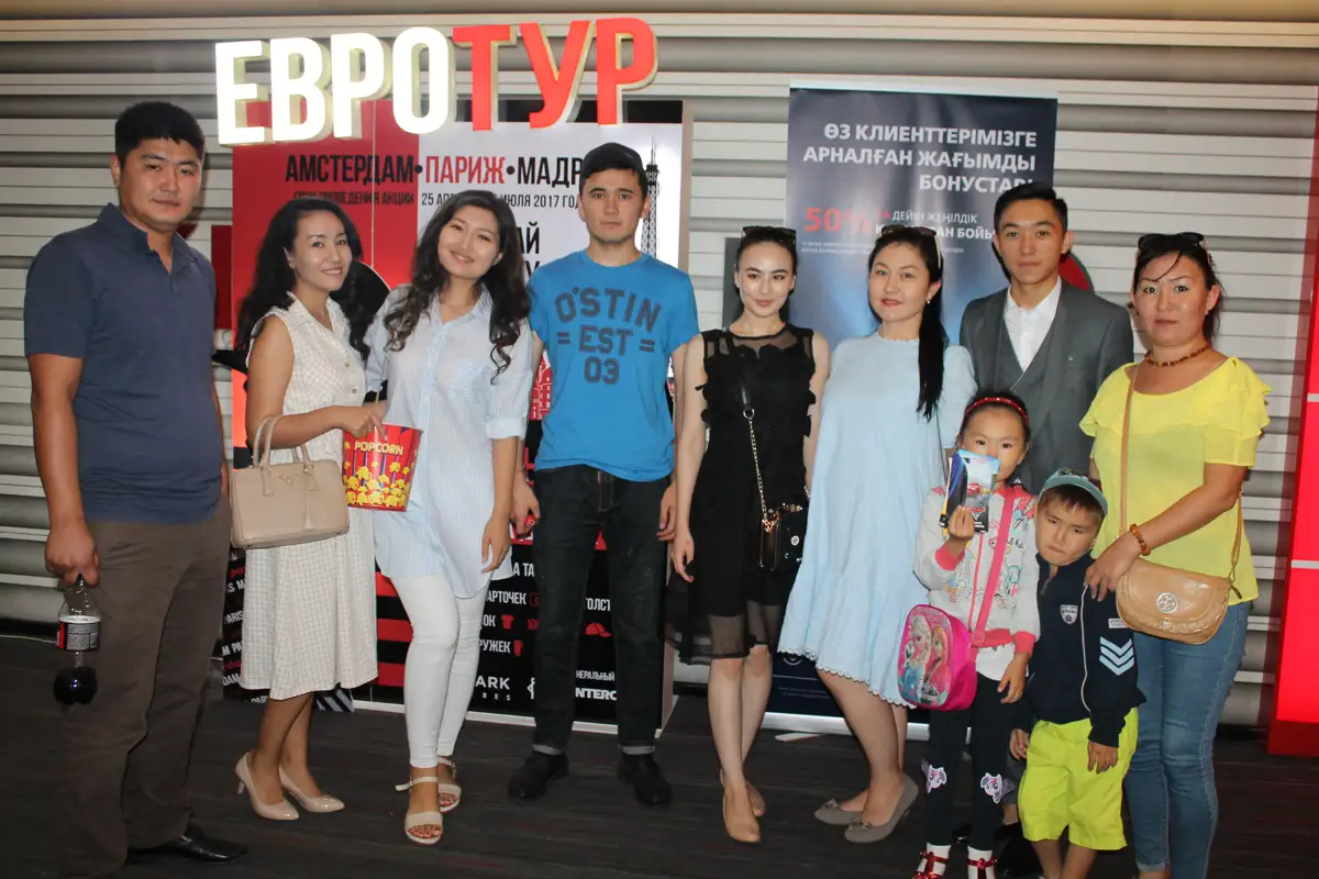 Азамат Қанапия: Тырнақ астынан кір іздемей, қазақша дубляжға қолдау көрсетейік