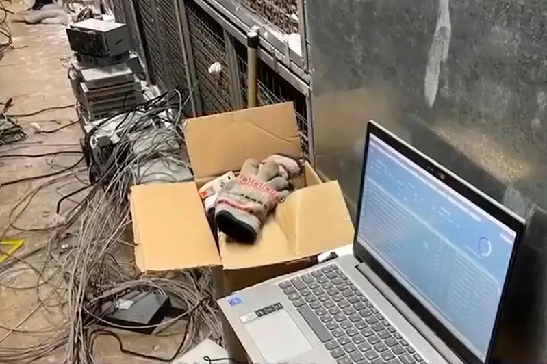 Незаконную биткоин-ферму выявили в Нур-Султане