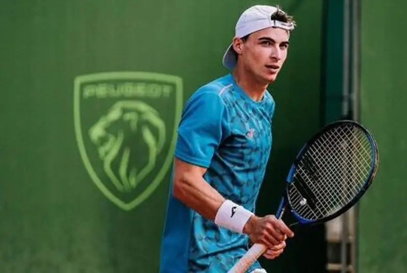 Казахстанец Тимофей Скатов вышел во второй круг турнира в Браге