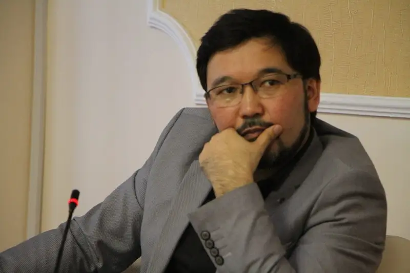 ۇلاربەك نۇرعالىم ۇلى. قاراماننان شىققان قايىرشى