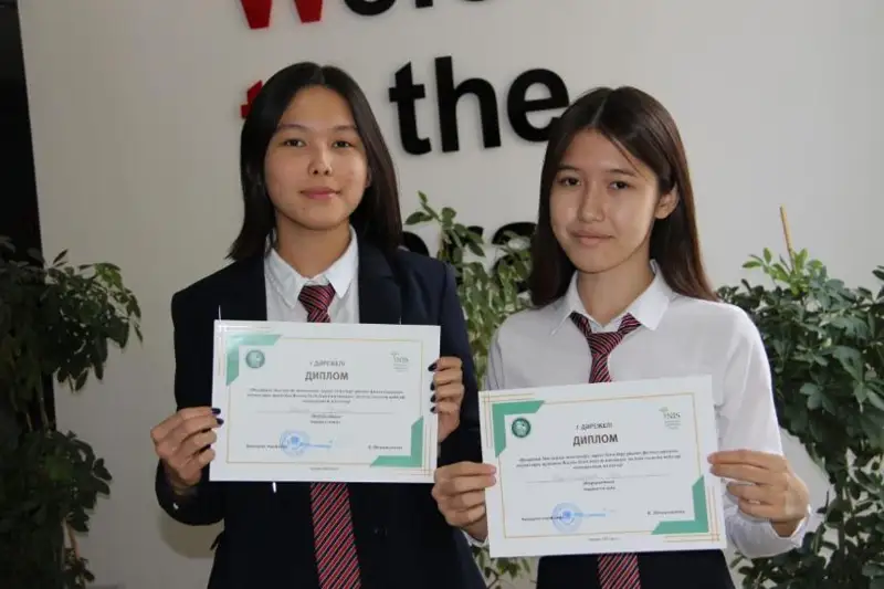 Школьники Актобе разработали приложение для решения мусорной проблемы