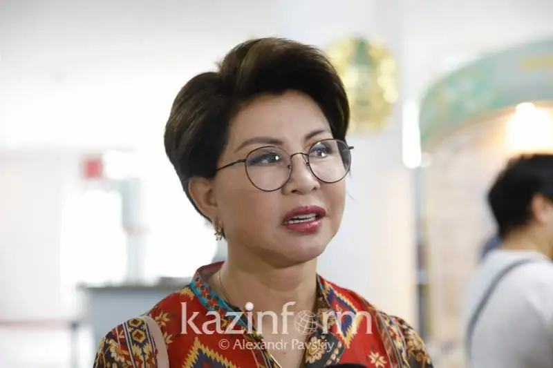 ءبىز اۆتورلىق قۇقىقتى قورعاۋمەن ەمەس، شىعارماشىلىقپەن اينالىسۋىمىز كەرەك - روزا رىمبايەۆا