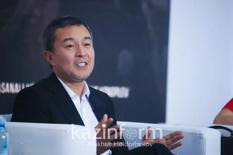 اقان ساتايەۆ «توميريس» جايلى: فيلمدى ءبىر ۋاقىتتا 800 اداممەن تۇسىرگەن كەزدەر بولدى