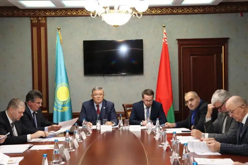 Президентские выборы и разноплановые преобразования в РК обсудили в Минске