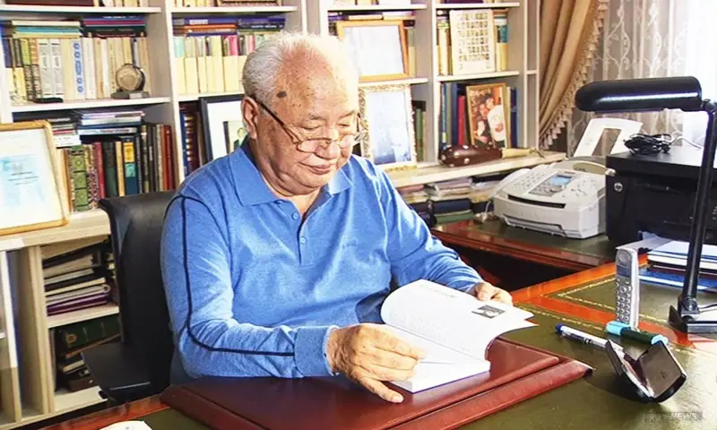 ءابىش كەكىلبايەۆقا جولدانباي قالعان حاتتار