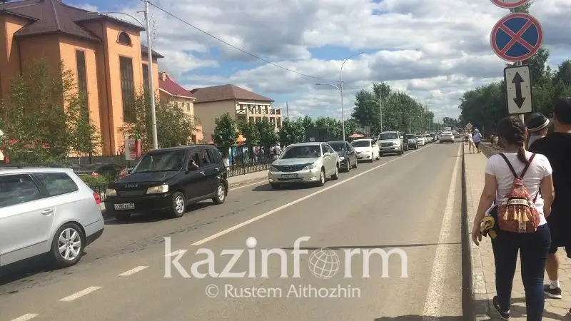 Бурабай орталығында туристер ұзын-сонар  кептелісте тұр