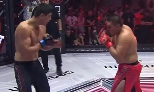 Казахстанский чемпион отстоял титул против бойца из Узбекистана