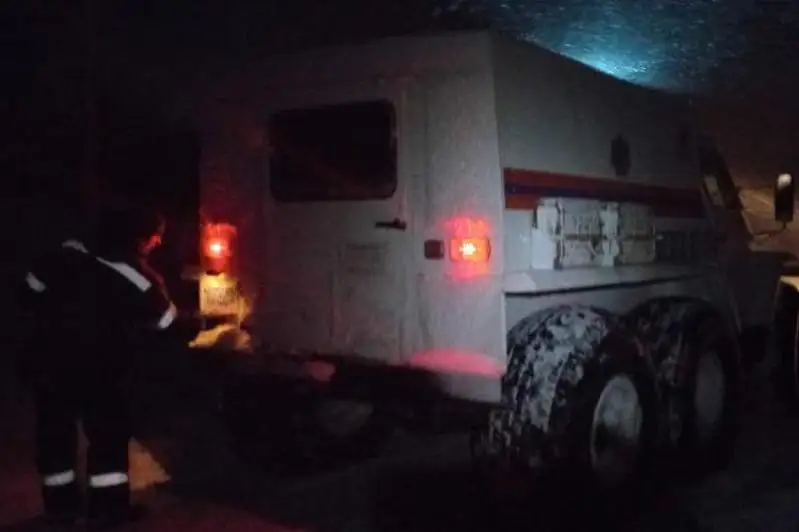 Помощь спасателей ВКО понадобилась в непогоду