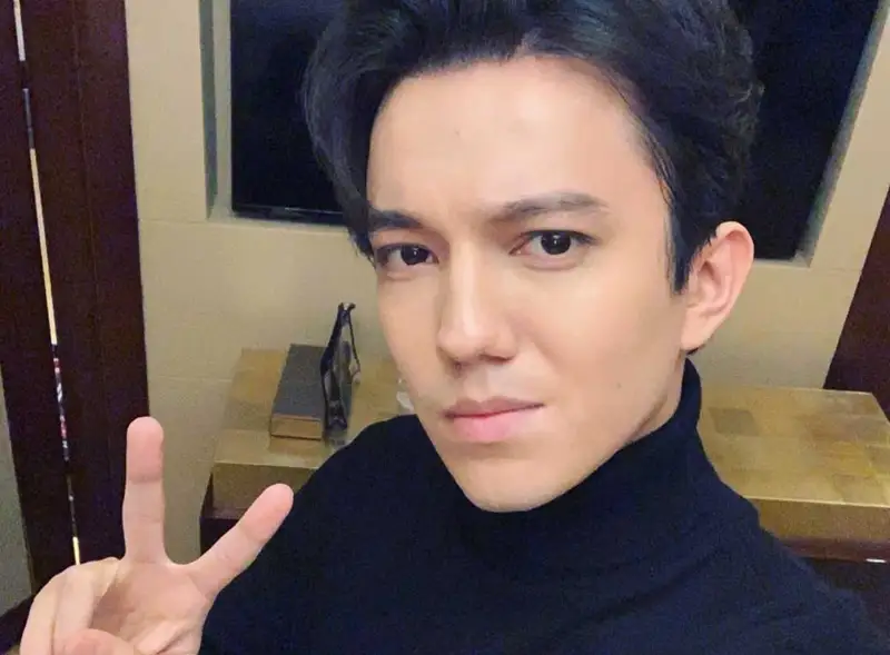 ديماش الەمدەگى اشتىقتا قالعان بالالارعا كومەكتەسپەك