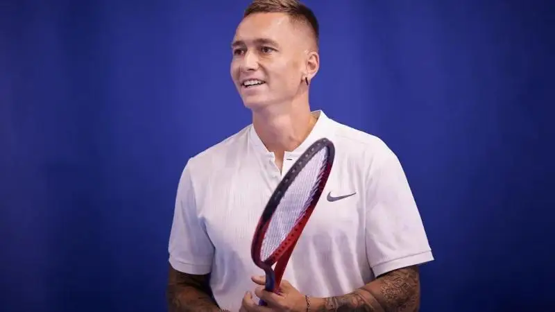 Теннисист Денис Евсеев одержал громкую победу в Швейцарии