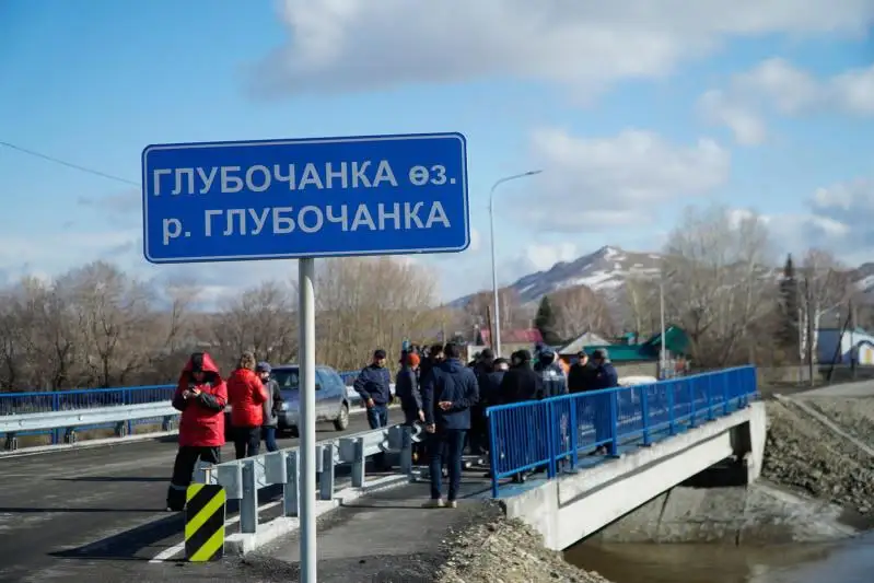 Glýbokoe aýdanynda sý tasqynynyń aldyn alý úshin jańa kópir salyndy