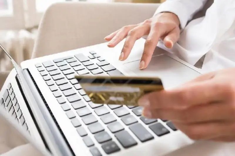 Миллионный кредит оформила акмолинка на мать-пенсионерку