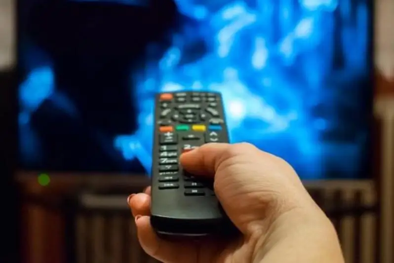 قازاقستاندىق تەلەارنالاردان «اباي» تەلەحيكاياسى كورسەتىلەدى