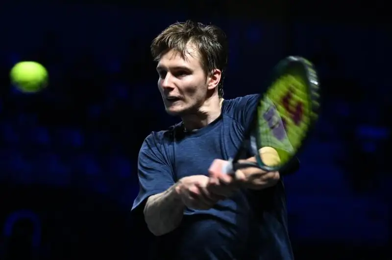 Aleksandr Býblık Paris Masters týrnırinde jeńilip qaldy