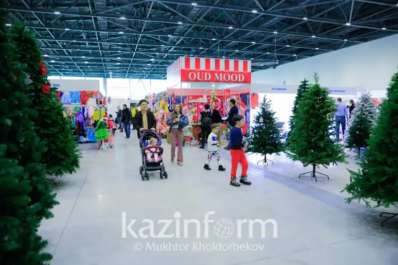 Новогодняя ярмарка стартовала в столице