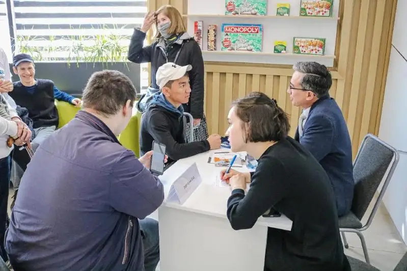 Ярмарку вакансий для людей с особыми потребностями провели в Нур-Султане