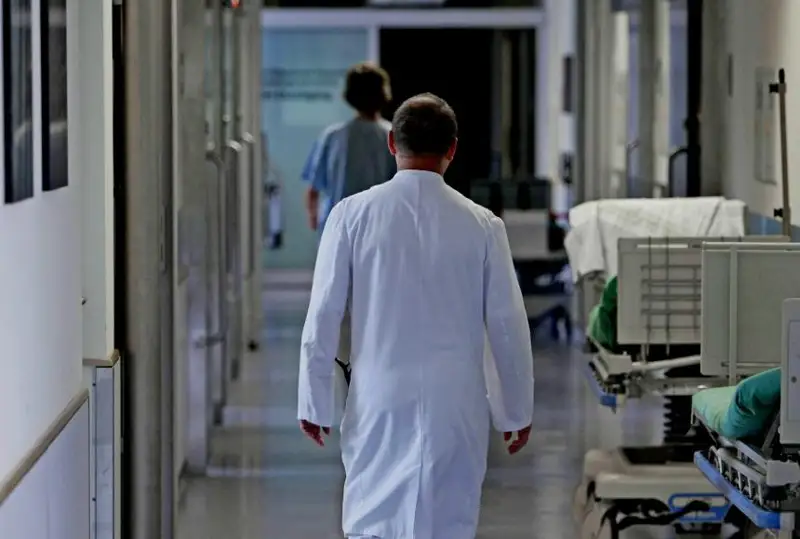 Главный врач перинатального центра в Атырау подал заявление об увольнении