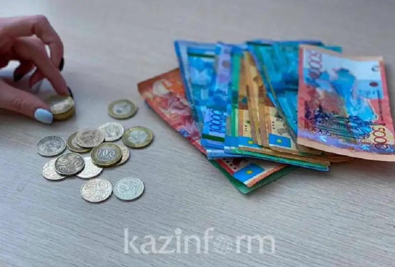 Мажилисмен Ерлан Смайлов предложил изучить доходы казахстанцев